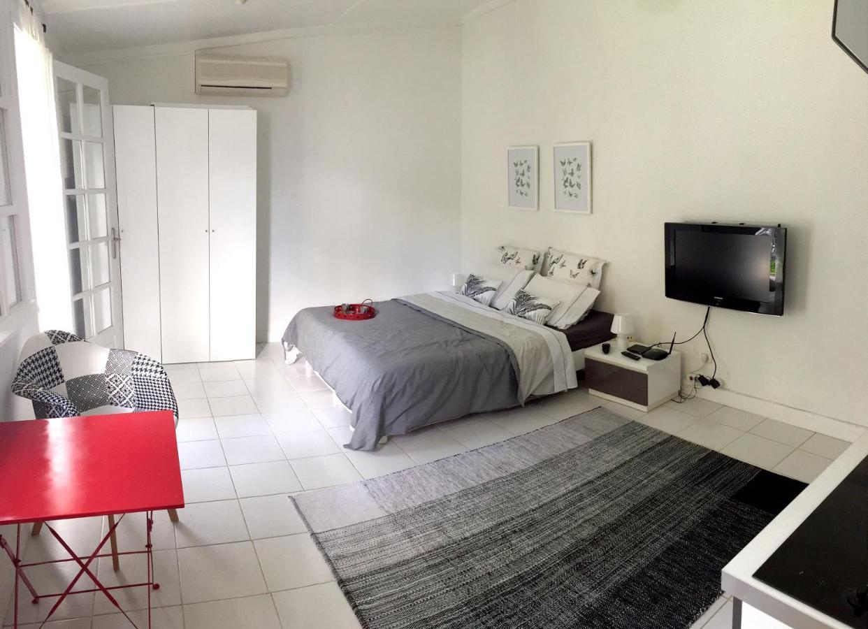 Studio Charmant Au Coeur De Boucan Canot 30 M² Avec Jardin Prive Saint-Paul Екстер'єр фото